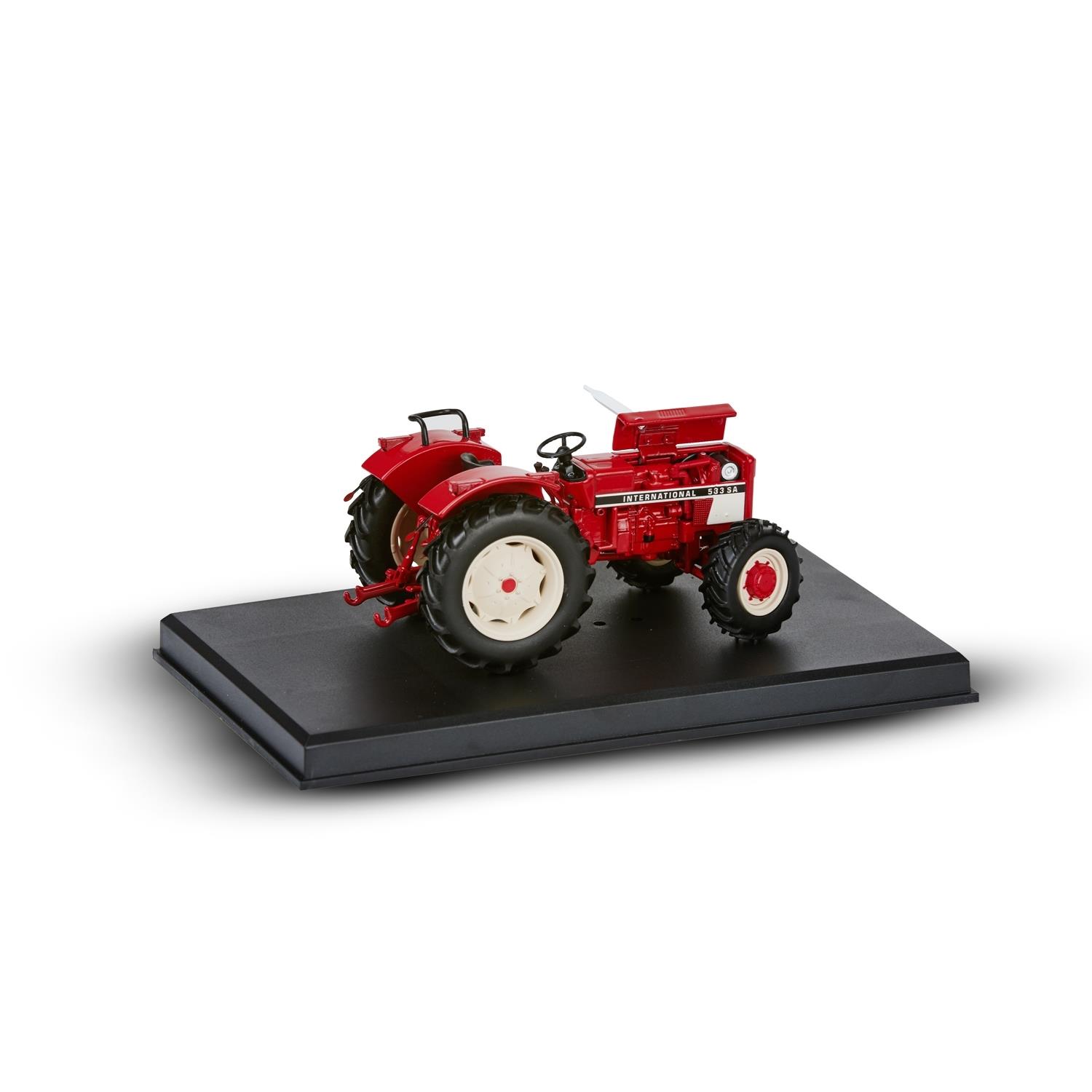 Modell IH 533 SA, 4x4, 1:32